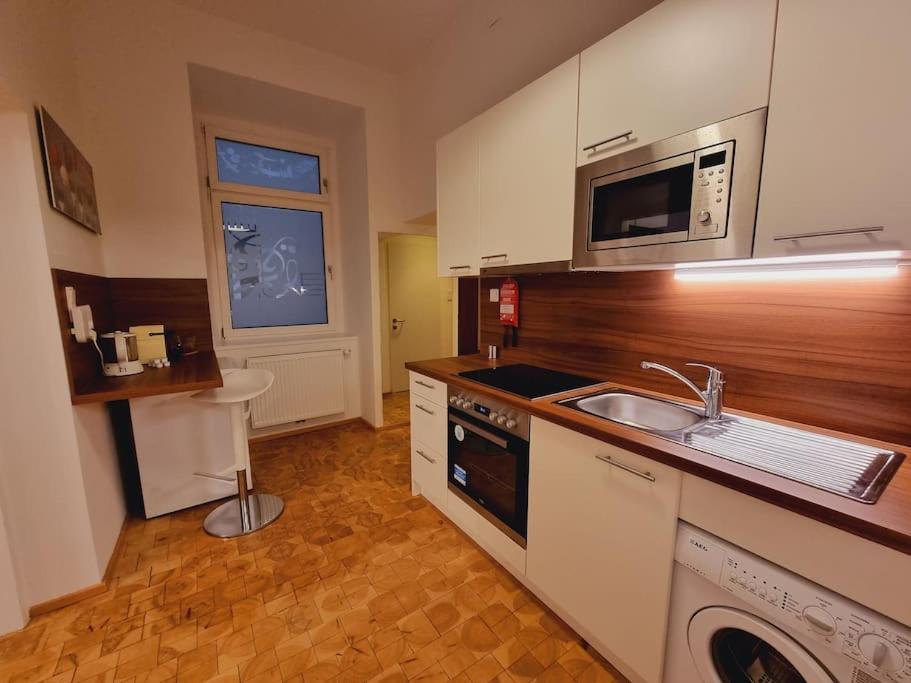 Sissi Royal Suite - Inner City 4 Bedroom Apartment Vienne Extérieur photo